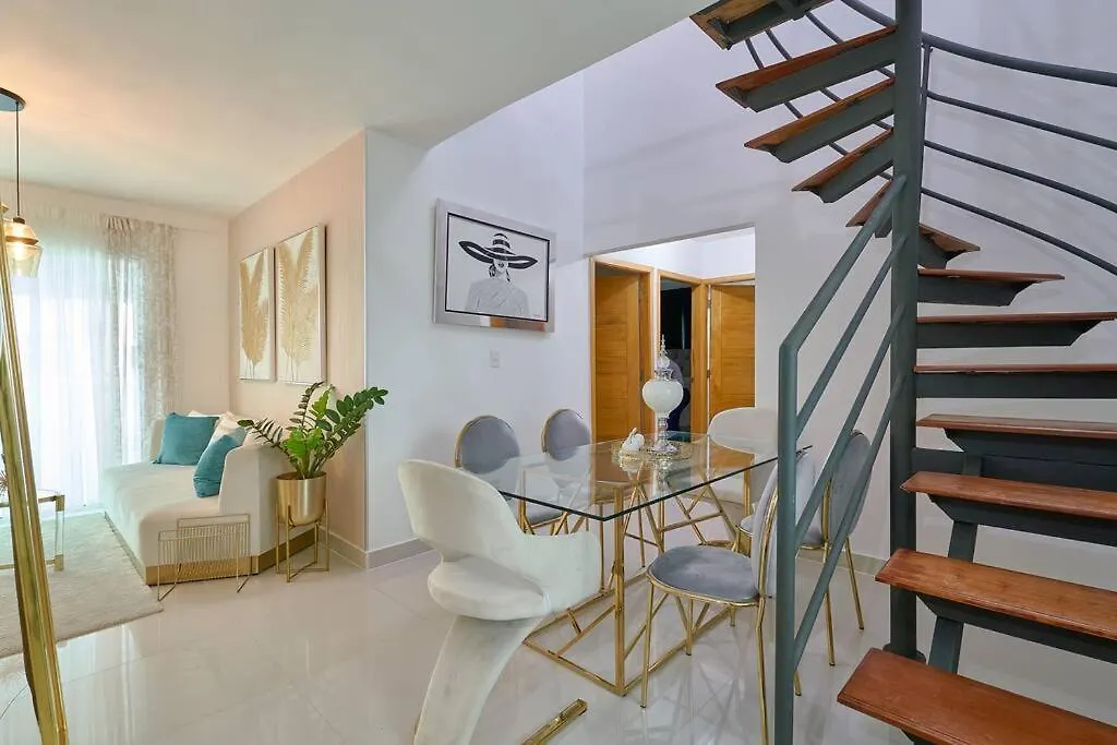 Luxury + Jacuzzi Ocean-View Penthouse Apartman La Viva