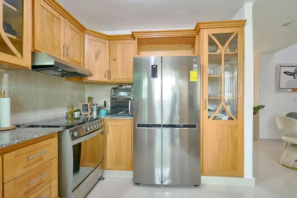 Luxury + Jacuzzi Ocean-View Penthouse Apartman La Viva